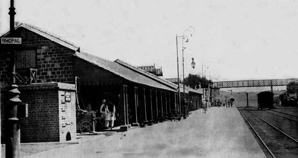 Bhopal station old